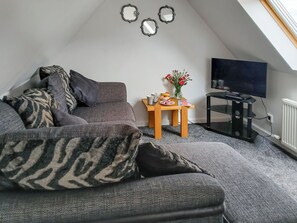 Living area - 3 bedroom accommodation in Fraserburgh (Fraserburgh)