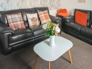 Living area - 3 bedroom accommodation in Fraserburgh (Fraserburgh)