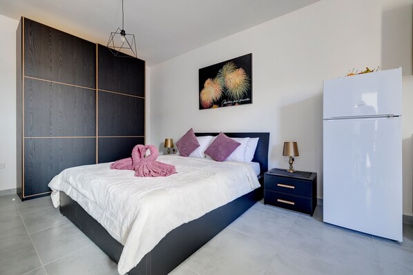 1 habitación, tabla de planchar con plancha y internet gratis