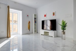 Interior - Modern Family Holiday Retreat in Gzira (Gzira)