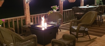Renovated farmhouse - Mercer/Summer County