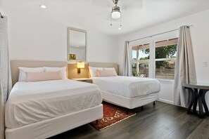 4 bedrooms, iron/ironing board, WiFi, bed sheets - Lovely Home with Patio By Universal & Hollywood - Casa Rosa (Los Angeles)