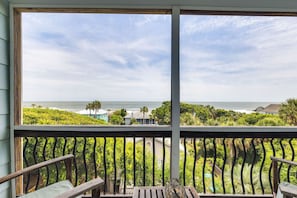 Property grounds - High Tide on Folly Beach! Ocean View & Private Pool (Folly Beach)