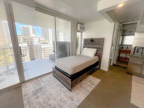 1 bedroom, desk, iron/ironing board, free WiFi