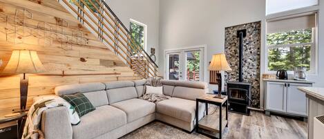 Smart TV, fireplace, DVD player