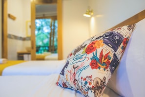 Quarto casal ou duplo luxo | Edredons de pluma, Wi-Fi de cortesia, roupa de cama