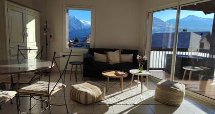 Résidence Calme à Proximité Immédiate D'un Sentier de Randonnée