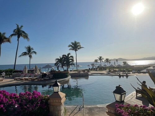 Secluded Oceanfront Oasis