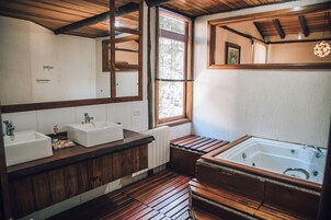 Habitación Premium, bañera de hidromasaje | Baño