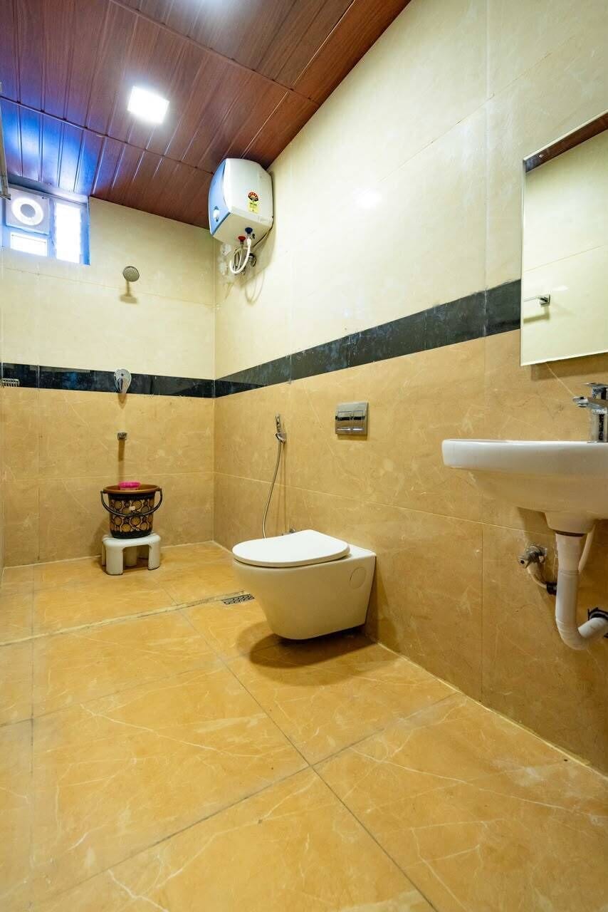 Familien-Suite, Mehrere Betten, Stadtblick | Badezimmer