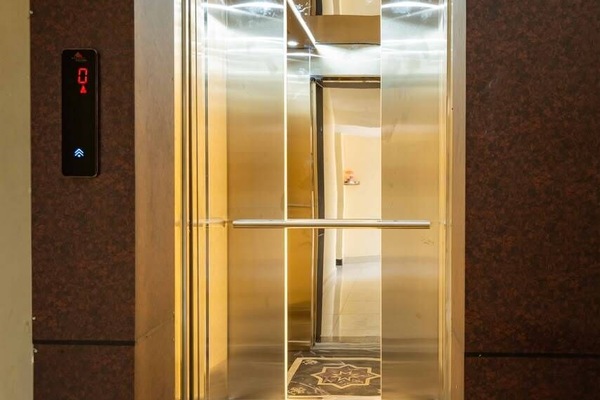 Elevator