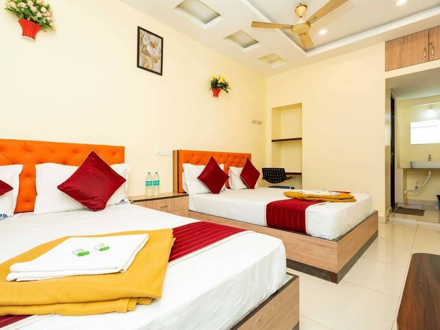 Family Quadruple Room, 2 Queen Beds