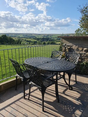 Outdoor dining - Countryside beautiful cottage in Glaisdale on the stunning North Yorkshire Moors (Glaisdale)