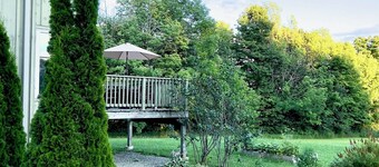 Spacious and cozy Four Season retreat in the Beaver Valley!