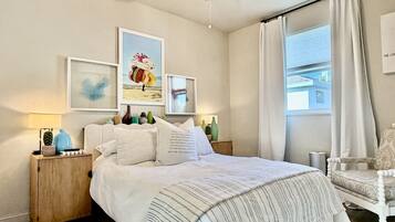1 bedroom, desk, iron/ironing board, WiFi (free)