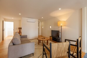 Smart TV - Dasi Estudio E boutique apartment (Oporto)