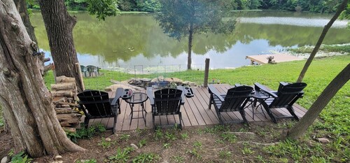 Waterfront Home Located near Ark, Reds and Bengals. Newly Renovated. 