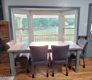 Dining - Waterfront Home Located near Ark, Reds and Bengals. Newly Renovated.  (Crittenden)