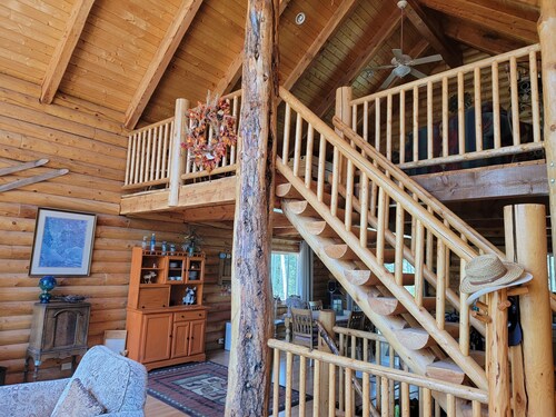 Spacious Cabin just minutes outside of Park City