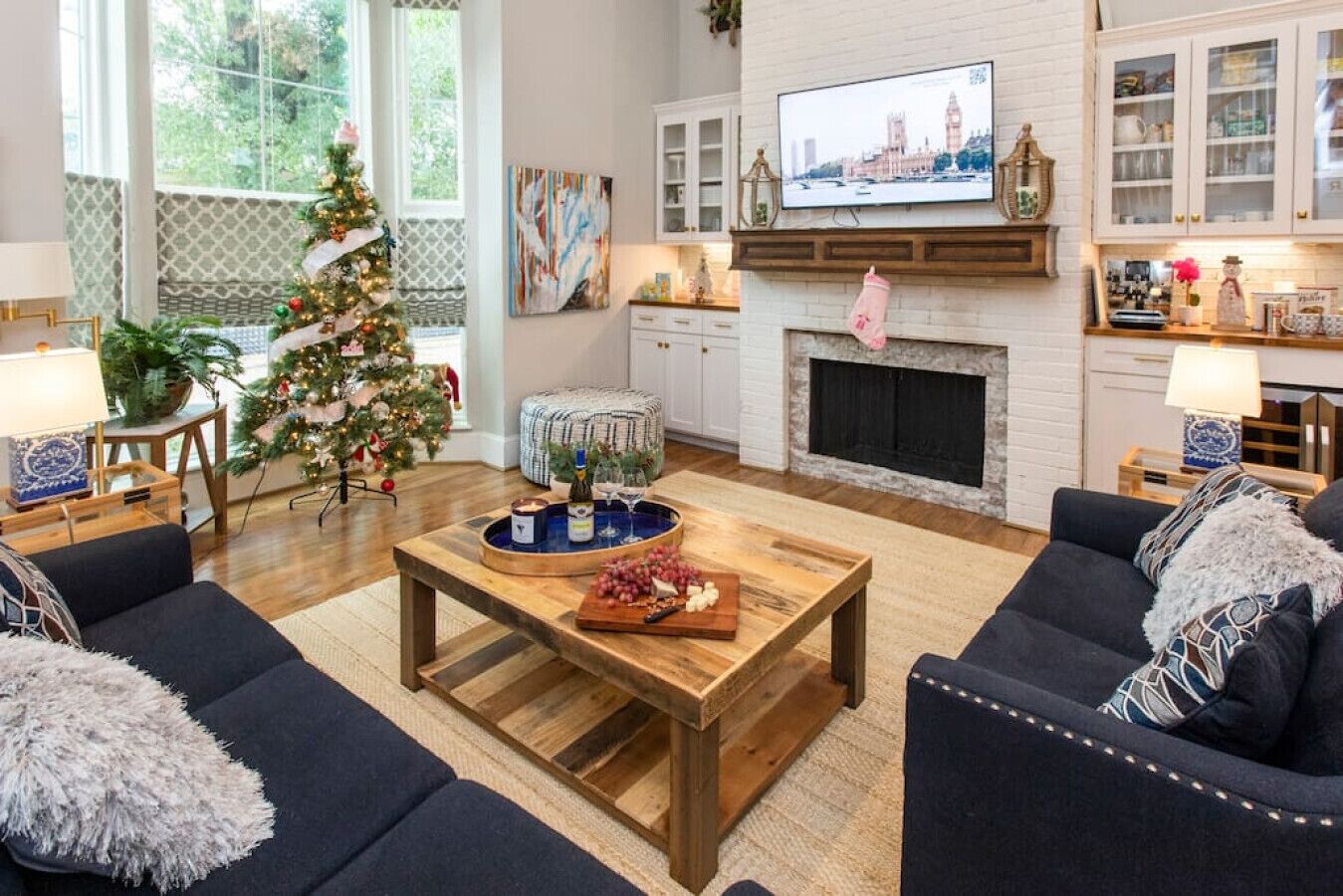 The Londoner -Briargrove/Tanglewood- avl long term