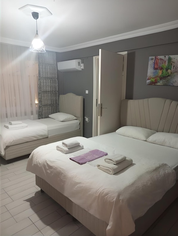 Twin Room | Free WiFi