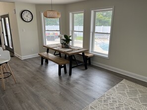 Dining - Relaxing Secluded Getaway featuring a backyard Oasis (Lower Township)