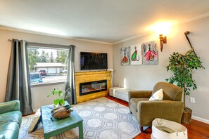 TV, fireplace - Delta Junction Rental w/ Shared Pool & Hot Tub! (Delta Junction)