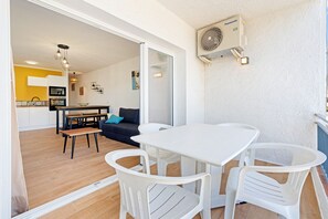 Dining - WELCS APARTAMENTO 067 EMP en el puerto con terraza (Empuriabrava)