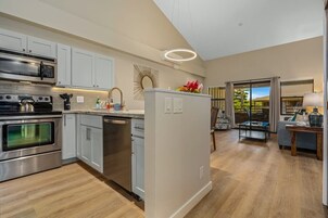 럭셔리 콘도 | 전용 주방 | 대용량 냉장고, 전자레인지, 오븐, 쿡탑