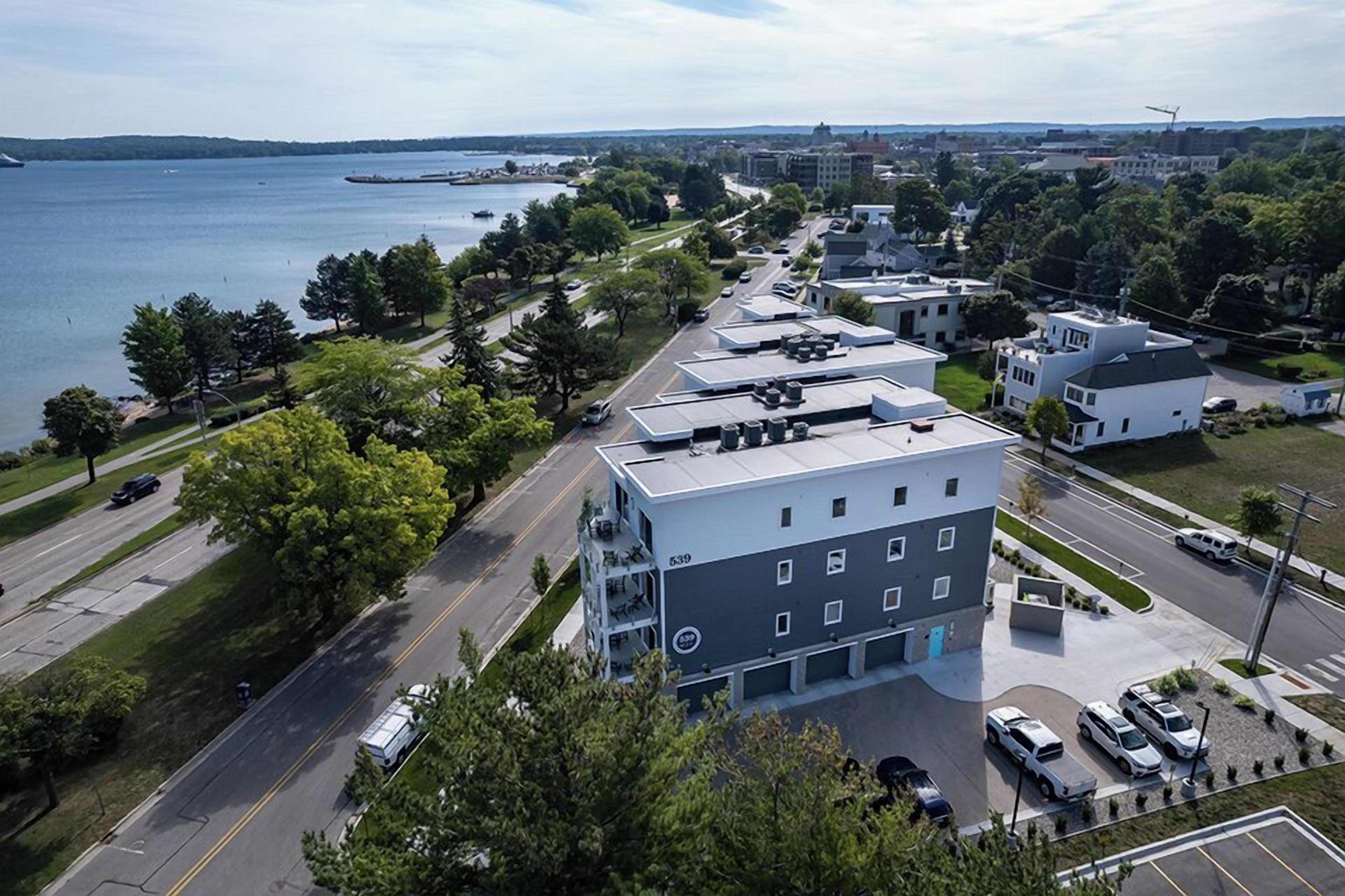 تفاصيل الفندق من الخارج