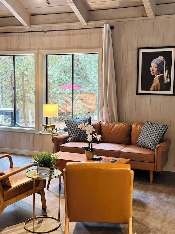 Modern House W. Fast Internet In 1 Acre Land - Occidental, CA
