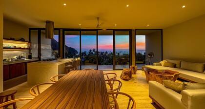 Casa Tamarindo. Nueva, con alberca, a 2 cuadras de la playa. La Manzanilla, Jal.