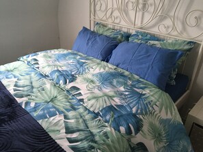 2 soverom, strykejern/-brett, wi-fi og sengetøy