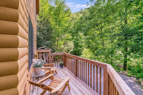 Property grounds - WindFall-Stunning, Pet Friendly, Creekside Cabin (Maggie Valley)
