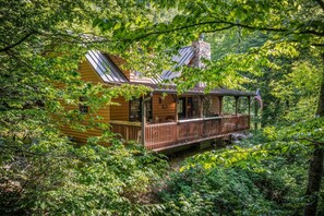 Exterior - WindFall-Stunning, Pet Friendly, Creekside Cabin (Maggie Valley)