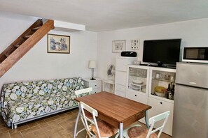 Dining - N267 - Numana, delightful apartment in the heart of the town (Numana)