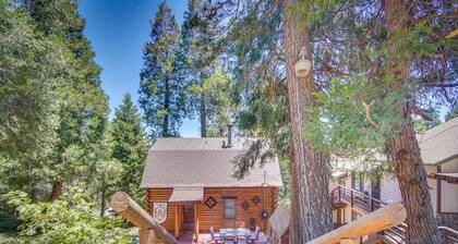 Crestline Area Vacation Rental Cabin w/ Decks!