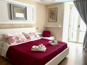 Superior Room, 1 Double Bed | Down duvets, minibar, blackout curtains, free WiFi - Residenza Donna Peppina Tropea (Tropea)