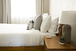 5 habitaciones, tabla de planchar con plancha, wifi y ropa de cama