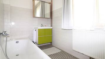 Badekar og hårføner