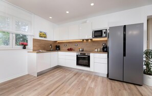 Fridge, microwave, oven, dishwasher