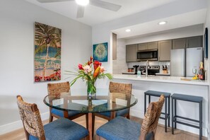 Luxury-Apartment | Wohnbereich | Smart-TV, Hulu, Streaming-Dienste