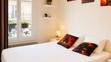 1 chambre, fer et planche à repasser, lit parapluie, Wi-Fi gratuit
