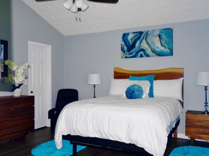 3 habitaciones, tabla de planchar con plancha, wifi y ropa de cama 