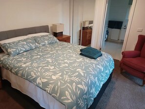 1 bedroom, bed sheets - Hidden Gem  (Fingal)