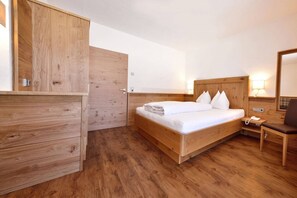 1 bedroom, WiFi - Apartment Krokus - with 44 sqm - Aparthotel Monte (Kartitsch)