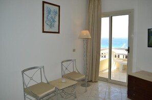 Terrace/patio - DEXON ROMA HOTEL  (Hurghada)