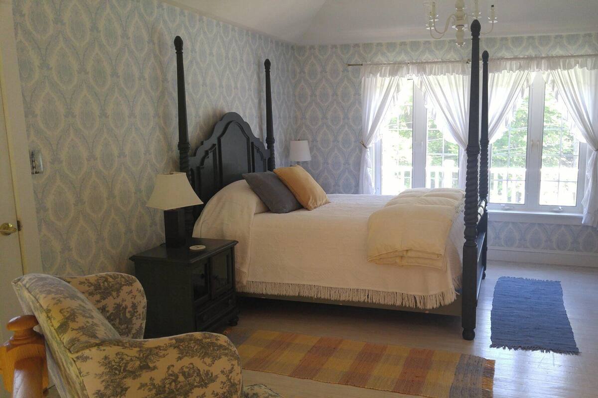 Apartment, Fireplace, Ocean View | 1 bedroom, free WiFi