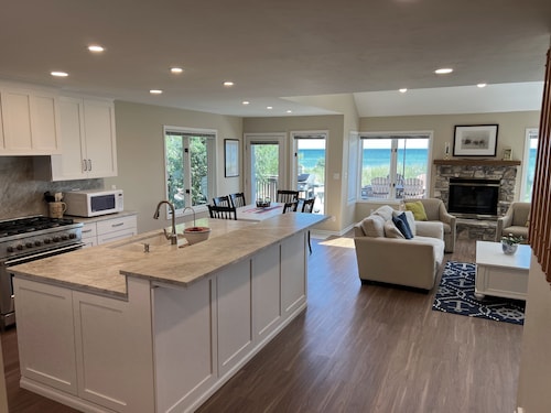 Door County Beach House on Lake Michigan - Book Your 2026 Getaway Now!