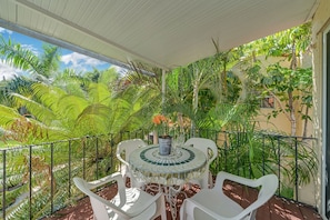 Appartement | Uitzicht vanaf balkon